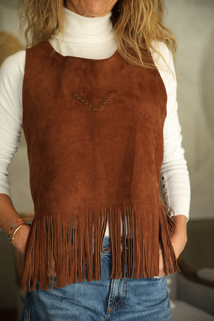 Top Gamuza Eloisa color café detalle - Paula Márquez