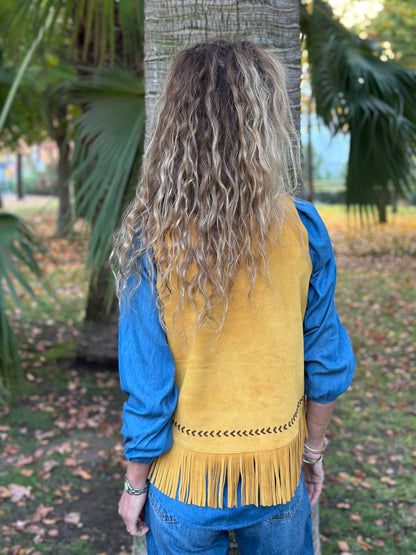 Top Gamuza Eloisa color amarillo detalle - Paula Márquez