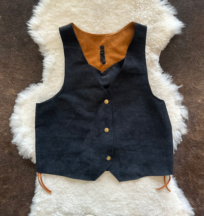 Gilet Luisa de cuero color azul - Paula Márquez