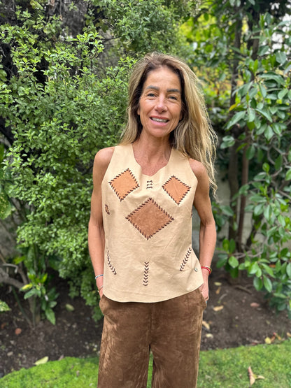 Top Cuero Antu color beige - Paula Márquez