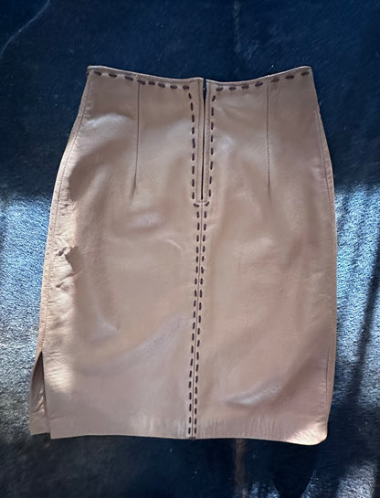 Falda Jime color Camel detalle - Paula Márquez
