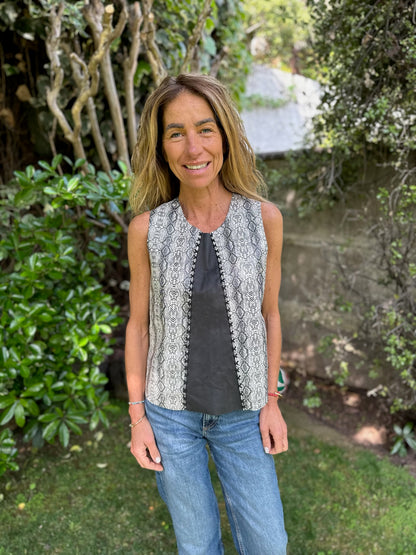 Top cuero Erica color Gris - Paula Márquez