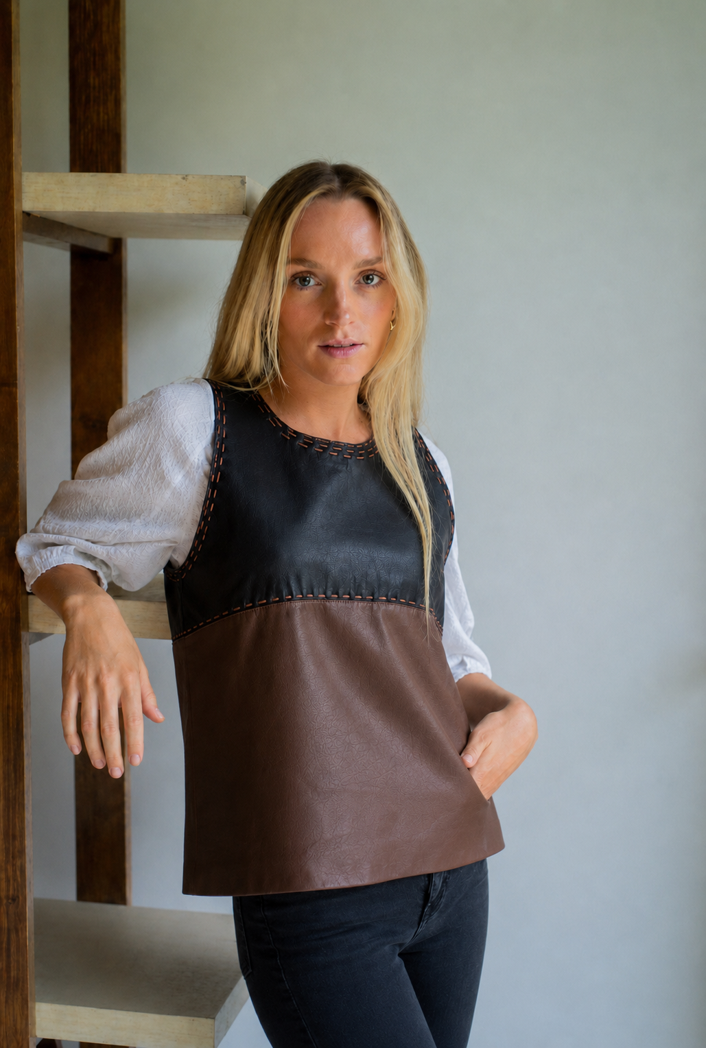 Top Cuero Antonia