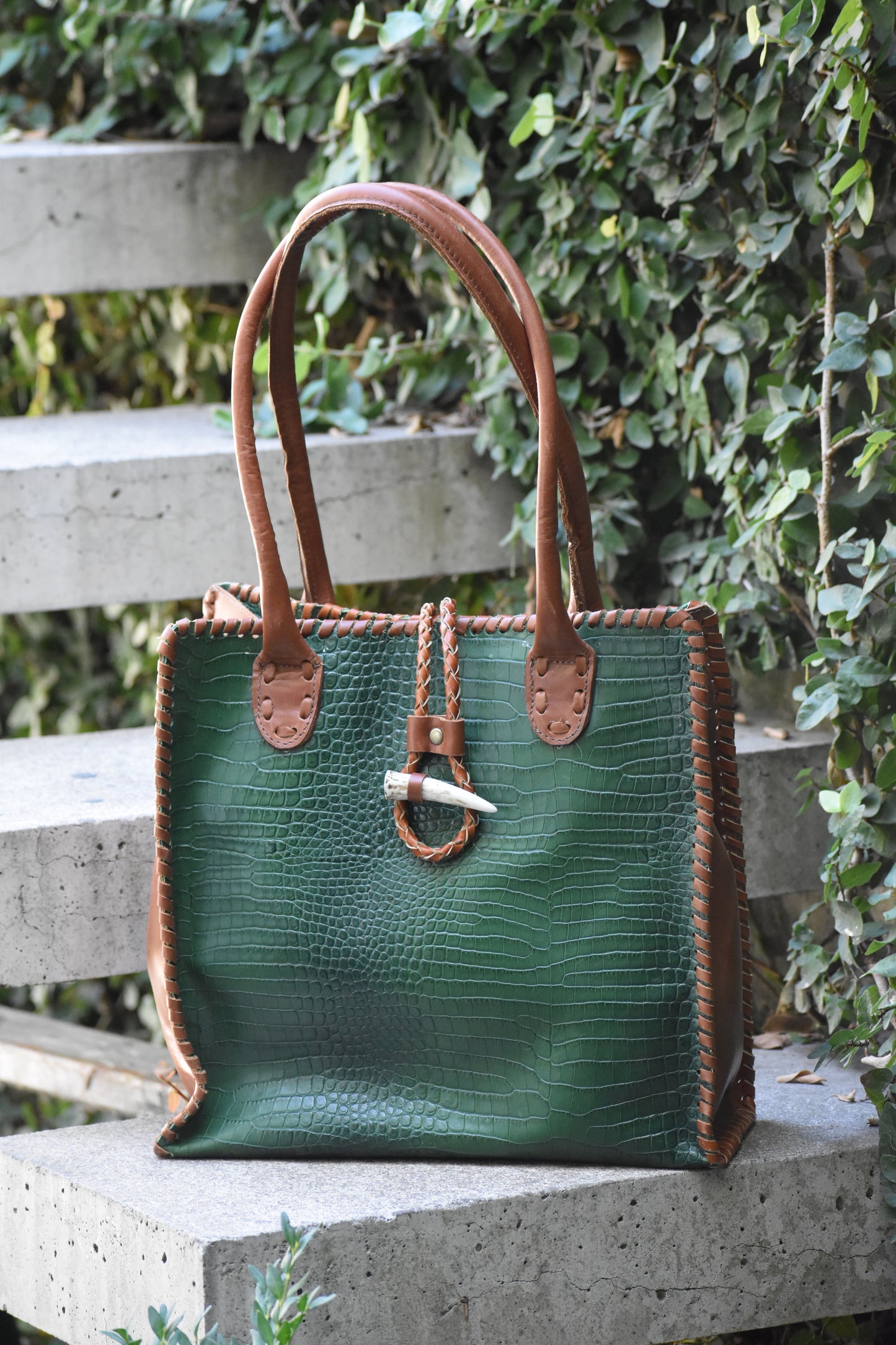 Cartera Violeta 102