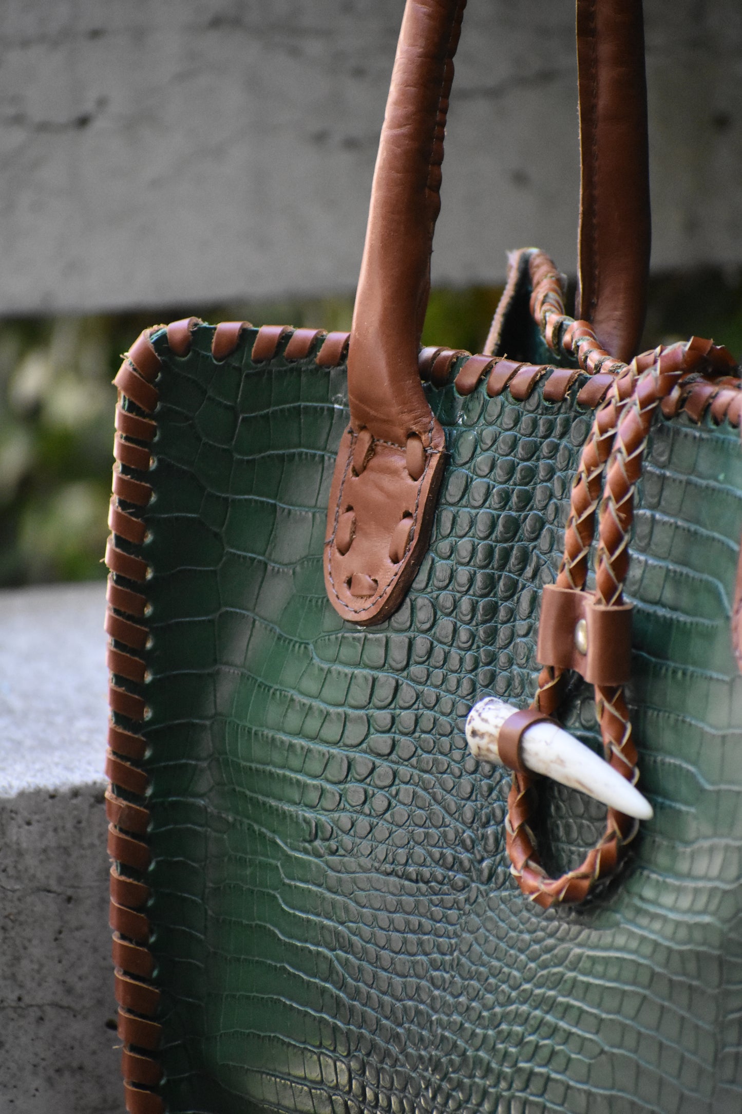 Cartera Violeta 102