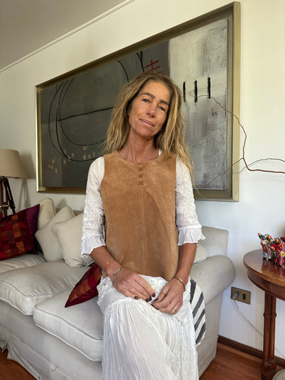 Top Gamuza Amalia color camel - Paula Márquez