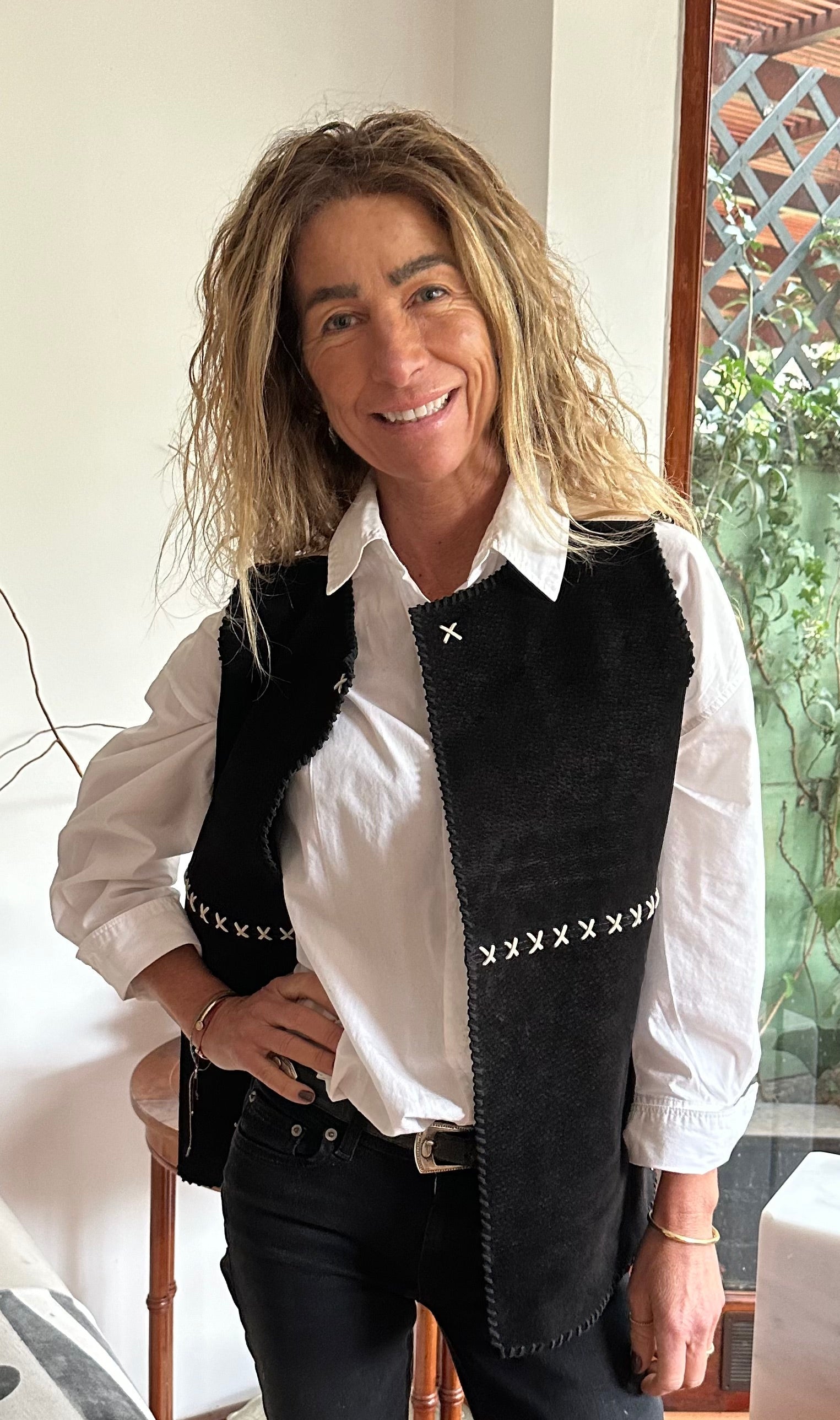 Chaqueta cuero sin mangas Valentina negro