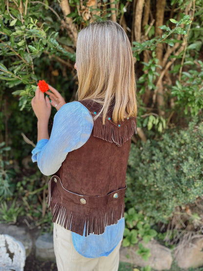 Gilet Western de gamuza color café - Paula Márquez