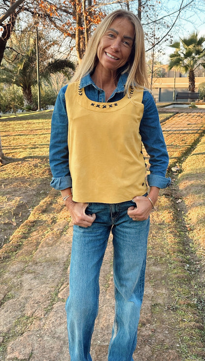 Top Cuero Elena color Amarillo - Paula Márquez