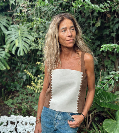 Crop Top Ignacia color café detalle - Paula Márquez